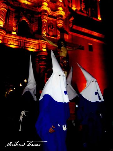 PROCESIÓN DE CRISTOS
